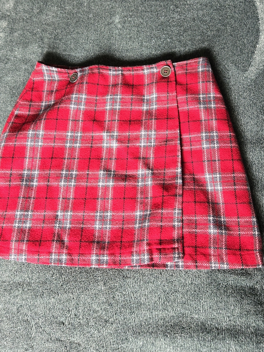 L.O.G.G. by H&M Red Plaid Mini Skirt — Kids Size 152 ❤️